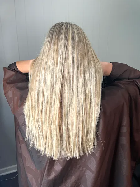 Platinum highlights — long and straight